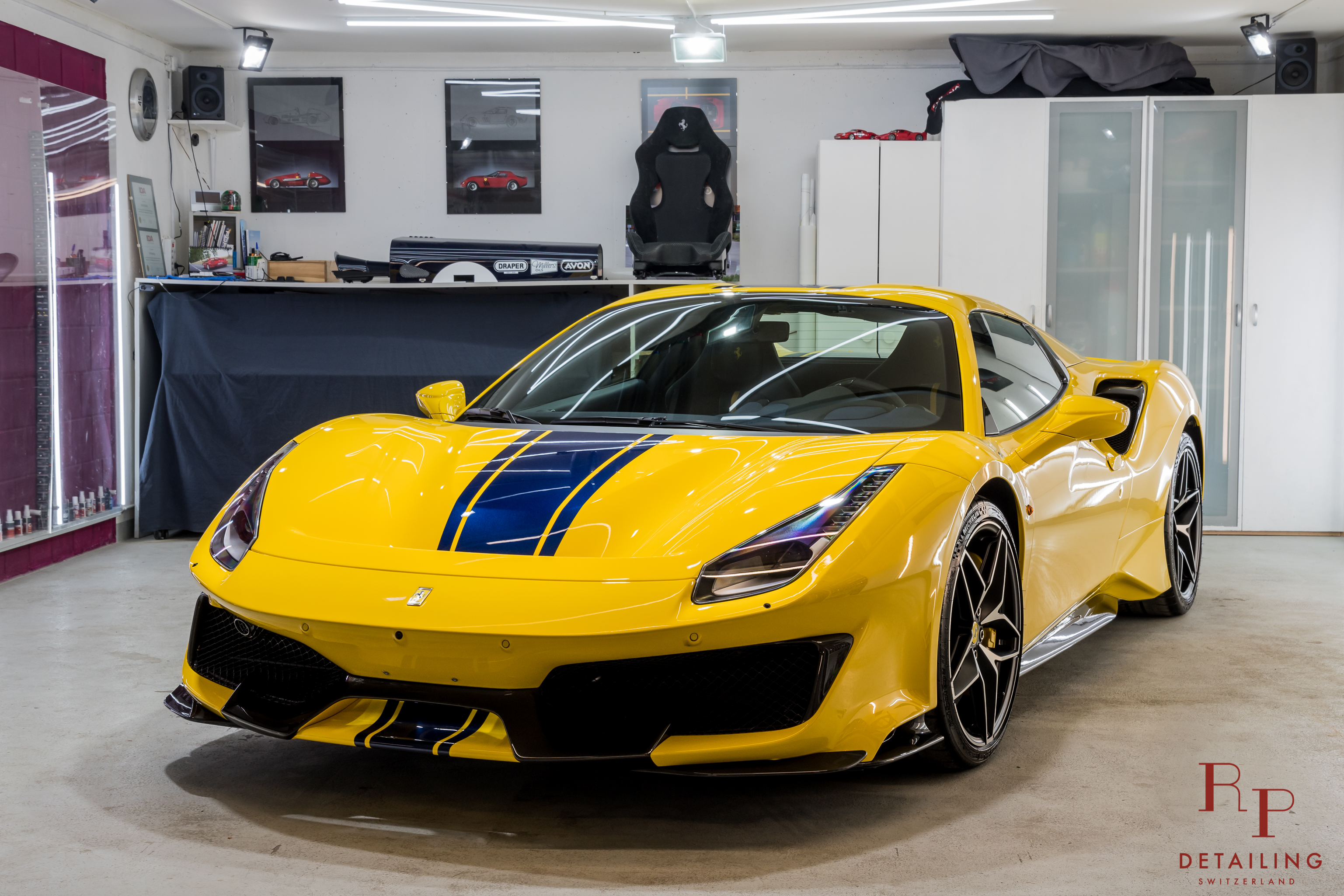 Protection PPF Xpel Ultimate Fusion sur Ferrari Pista Spider par RP-Detailing Suisse