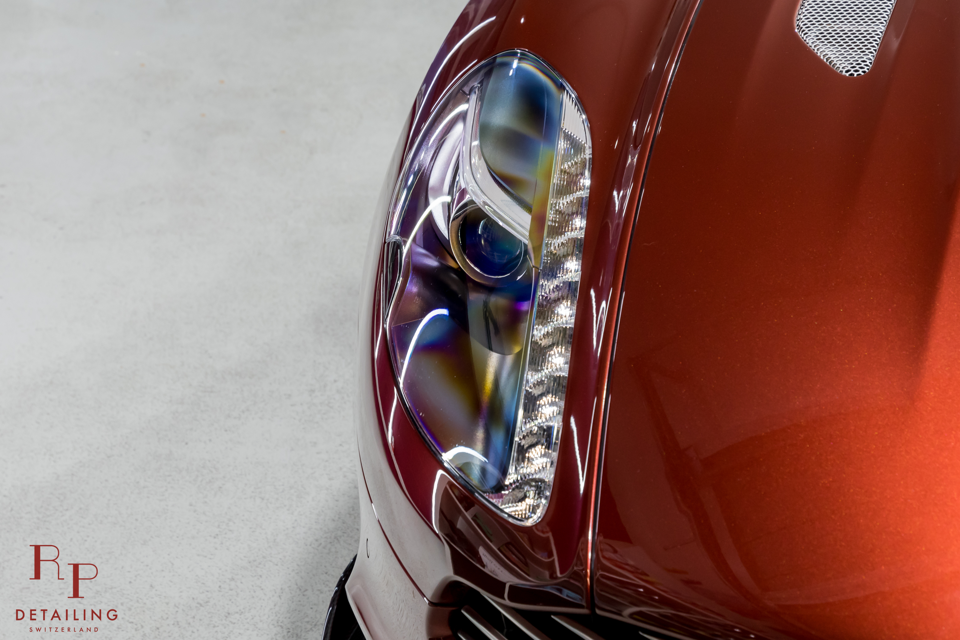 Aston%20Martin%20Vanquish%20S%20RP%201.j