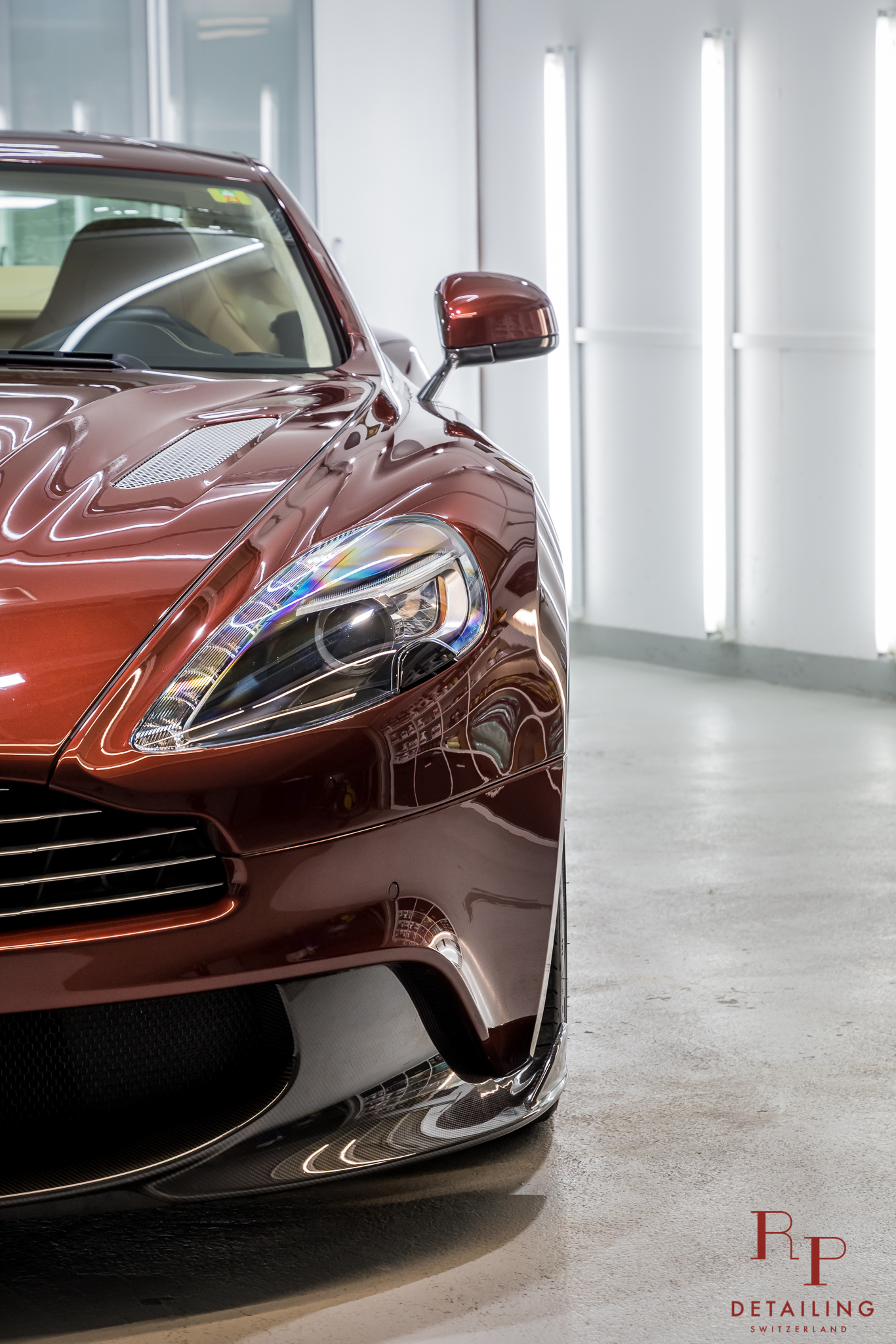Aston%20Martin%20Vanquish%20S%20RP%207.j