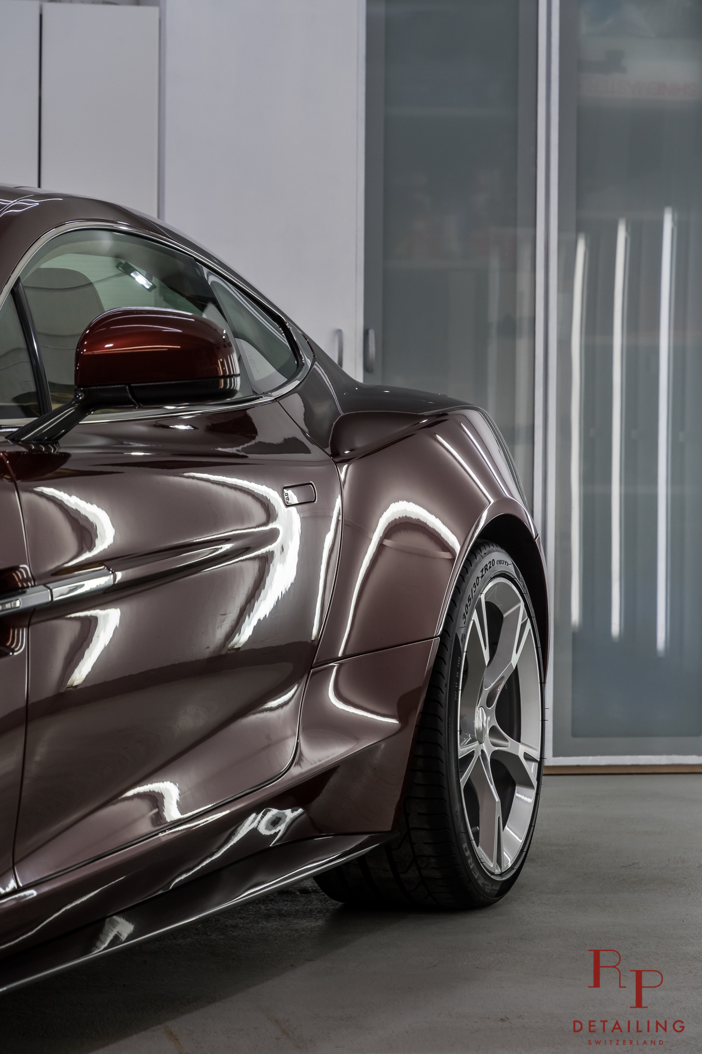 Aston%20Martin%20Vanquish%20S%20RP%208.j